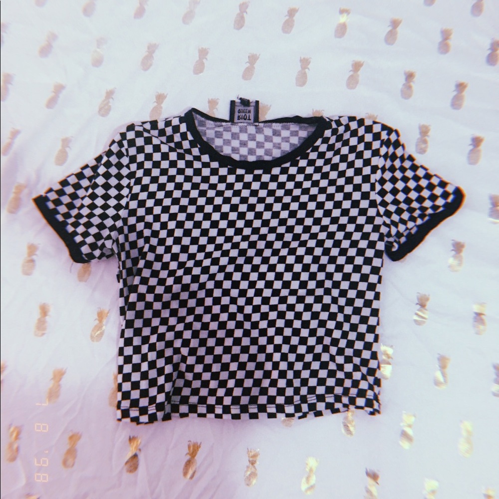 checkered cropped tee-shirt 🏁